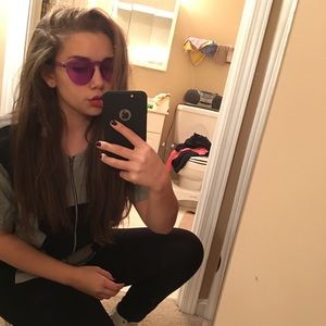 Meet your Posher, Annie